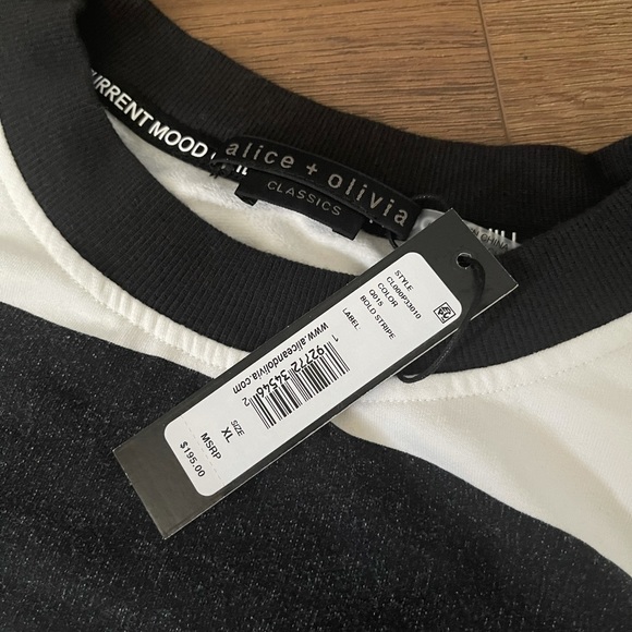 ALICE + OLIVIA-NWT Striped Cropped Sweatshirt